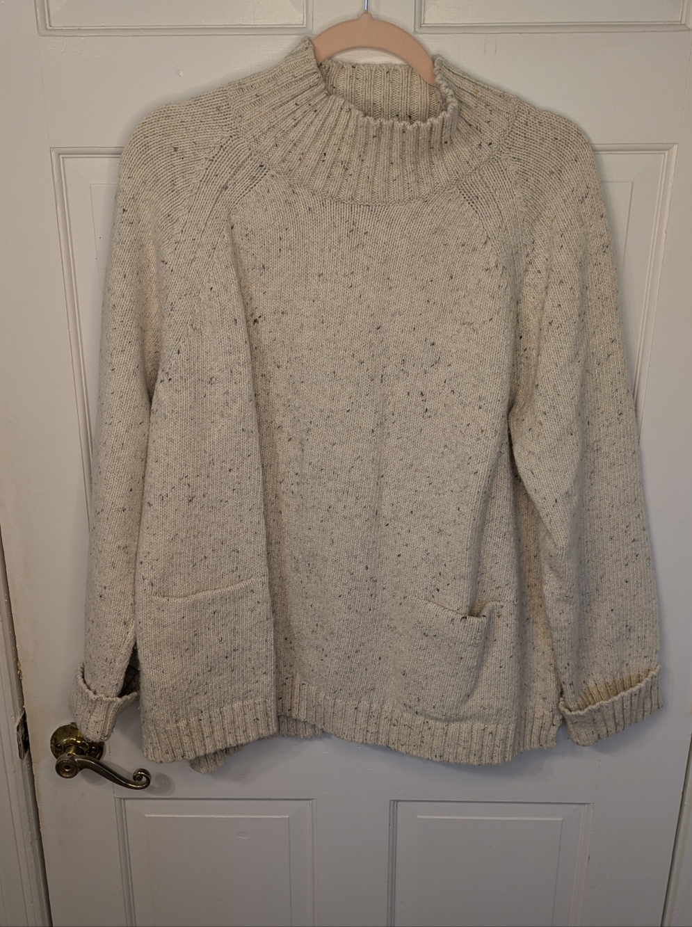 J. Jill Cream And Gray Flecked Ribbed Turtleneck Heavy Wool Sweater With Pockets